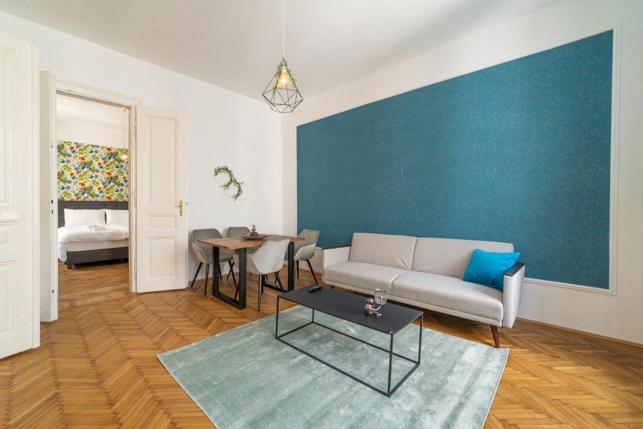 Theresia I Levestate * Vienna